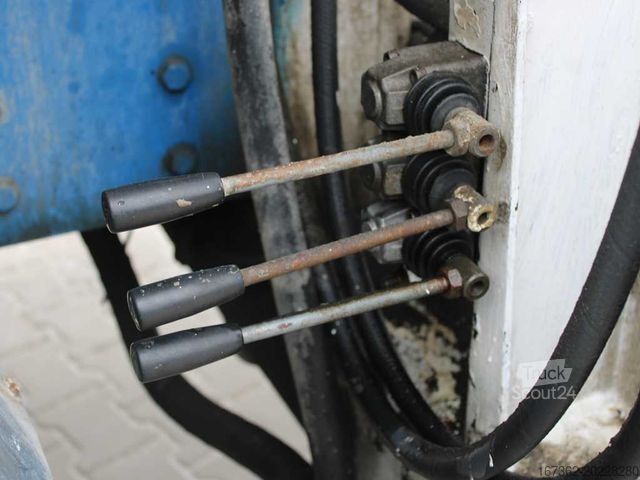 Concrete pump truck RENAULT KERAX 420, EURO 3, 7m3, 8X4, CIFA MAGNUM MK 24.4