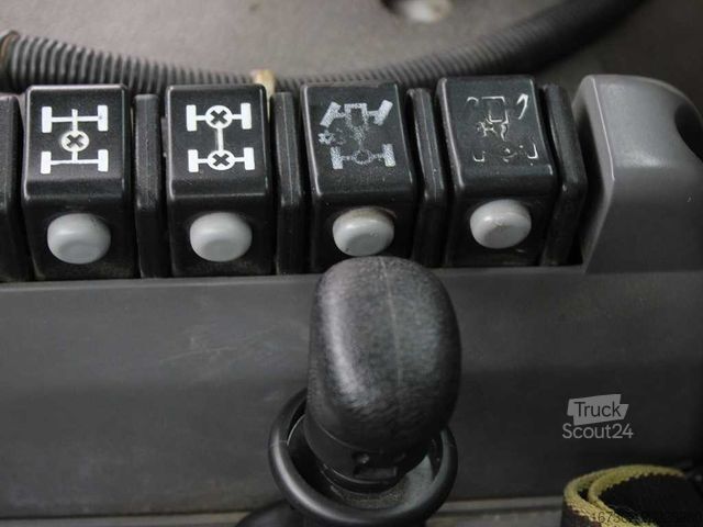 Concrete pump truck RENAULT KERAX 420, EURO 3, 7m3, 8X4, CIFA MAGNUM MK 24.4