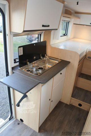 Daļēji integrēta kemperis SUNLIGHT Adventure V 67S Fiat