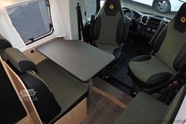 Daļēji integrēta kemperis SUNLIGHT Adventure V 67S Fiat