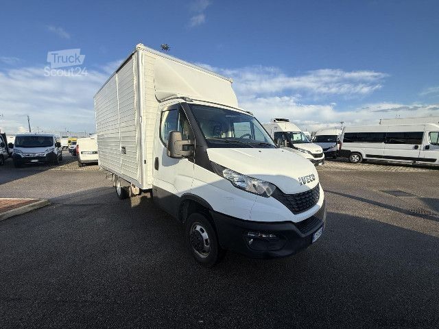 Duba panelată IVECO DAILY 35C14H BOX + SPONDA
