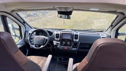 Pusiau integruotas kemperis Knaus Sun TI 650 MEG