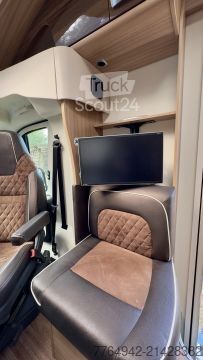 Pusiau integruotas kemperis Knaus Sun TI 650 MEG