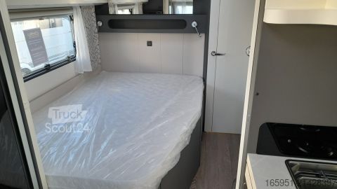 Lakókocsi Hobby Excellent 540 WFU 2000kg TV-Halter, Dusche