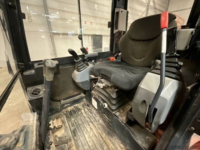 Mini ekskavators Kubota KX 61-3