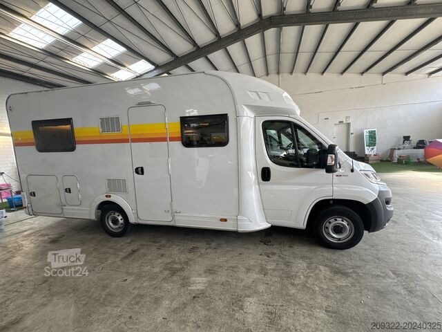 Autocameră semiintegrată Fiat Ducato Carasuite 650 MF 5| 5 Posti| Semintegrato |Completamente Accessoriat