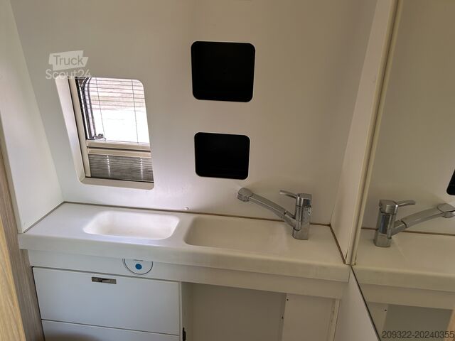 Caravane/camping-car Fiat Weinsberg Carabus 600 K | 4 Posti Letto | Completamente Attrezzato
