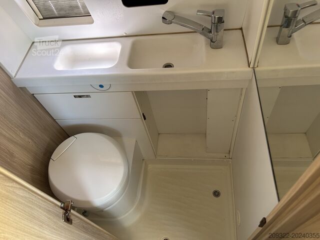 Caravane/camping-car Fiat Weinsberg Carabus 600 K | 4 Posti Letto | Completamente Attrezzato
