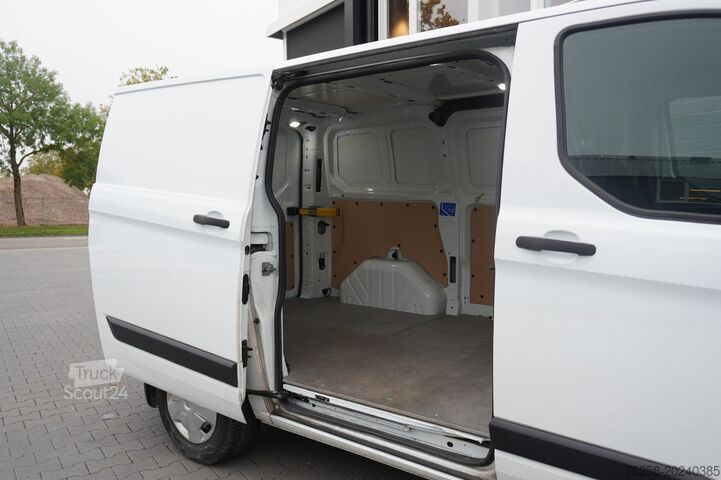 Skriňová dodávka Ford Transit Custom 2.0 TDCI EURO 6 - Airco - Cruise...