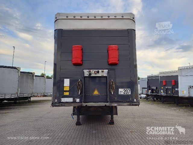 Odprta polprikolica s ponjavo Schmitz Cargobull Curtainsider Standard Getränke