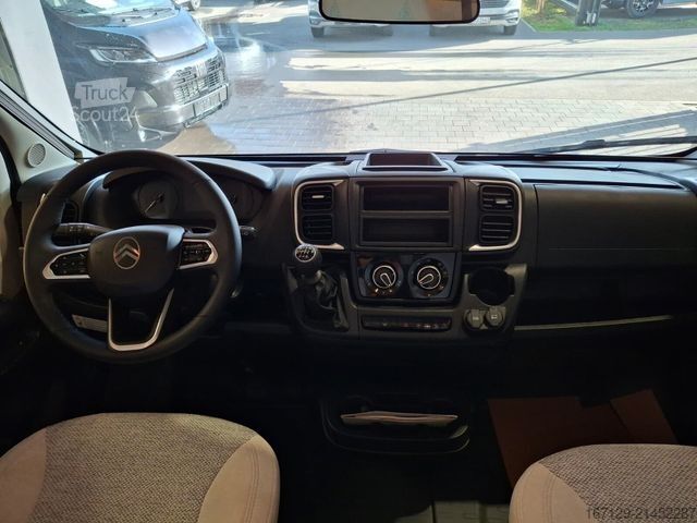 Half-integraal camper CARADO T 135 pro+ / Hubbett / TV Paket