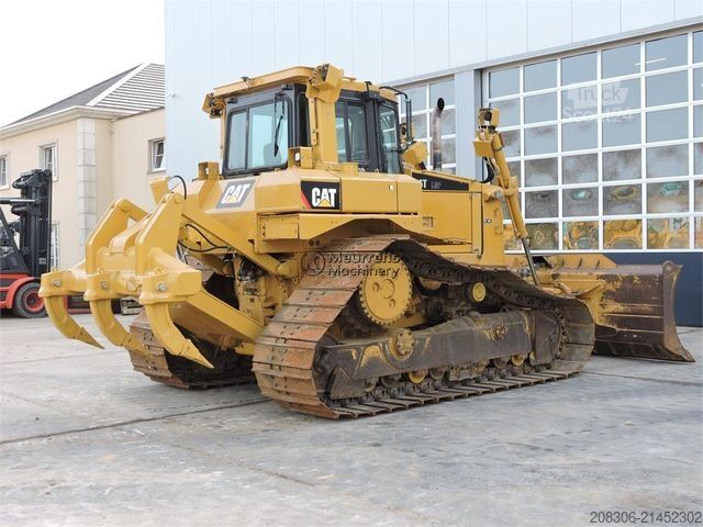 Road roller CATERPILLAR D6T