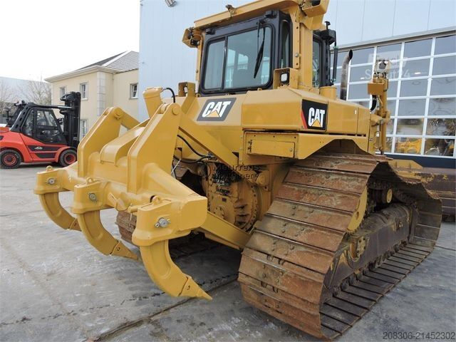Road roller CATERPILLAR D6T