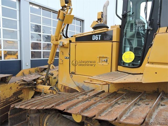 Road roller CATERPILLAR D6T