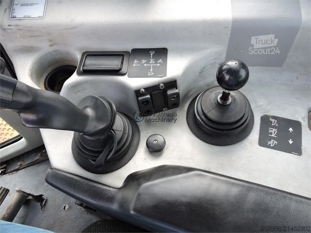 Road roller CATERPILLAR D6T