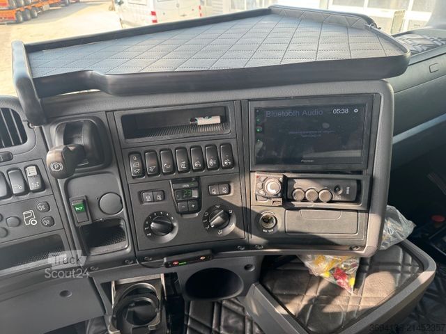 Grue montée sur camion SCANIA R 500 8x4 Fassi 800 Ladekran