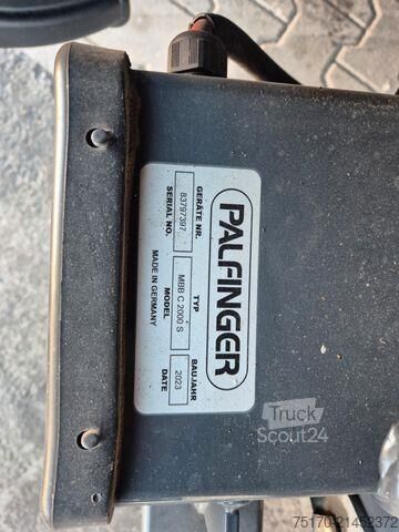 Valise Mercedes-Benz Atego 1223 L LBW 2.000kg Tür Spoiler Klima