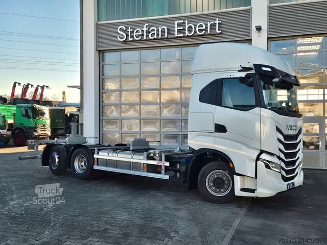 Alváz vezetőfülkével Iveco AS260S58Y/FS CM 6x2-4 BDF Intarder Standklima