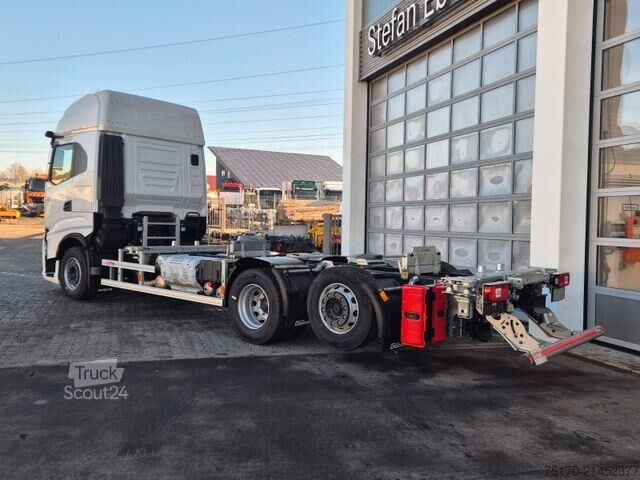 Alváz vezetőfülkével Iveco AS260S58Y/FS CM 6x2-4 BDF Intarder Standklima