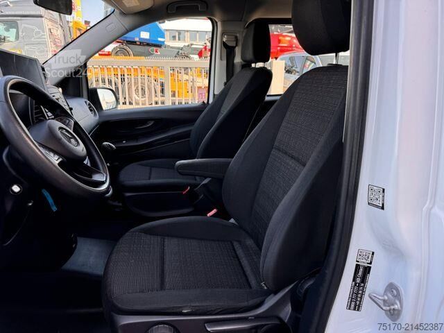 Minibus Mercedes-Benz Vito 111 CDI Tourer Begleitfahrzeug BF3+ / WVZ