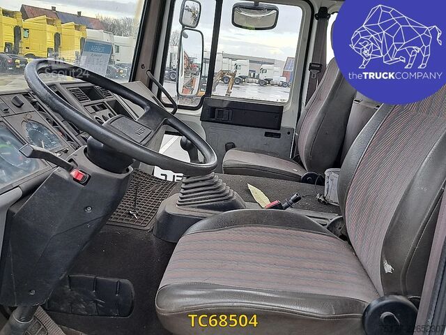 Chassis met cabine Volvo FLC