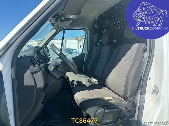 Zvedací plošina Renault Master 145.35 klubb