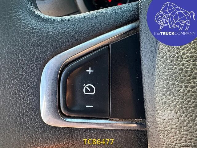 Zvedací plošina Renault Master 145.35 klubb