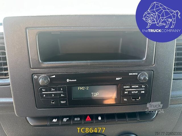 Zvedací plošina Renault Master 145.35 klubb