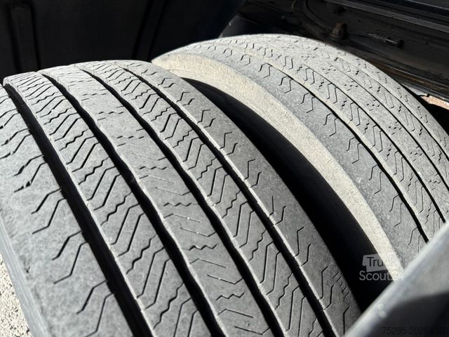 Skříňový návěs SPIER 1 Achs Koffer L-13,55mLBW 1,5to Kamera TÜVneu