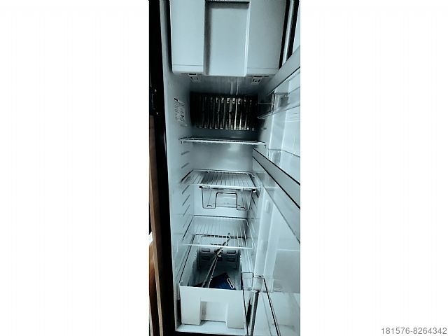 Pusiau integruotas Dethleffs Just Go 7055 EB Ford Transit 2.0 l TDCi Ford EcoBl