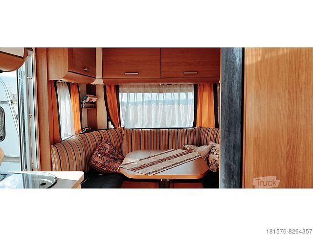 Lakókocsi Eifelland Holiday 500 TF