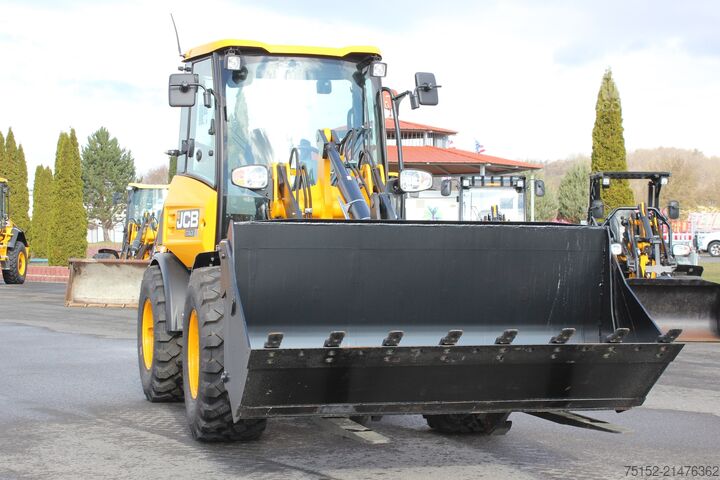 Radlader inkl. Klappschaufel und Gabel JCB 407 Stufe V inkl. Schaufel + Gabel - NEU