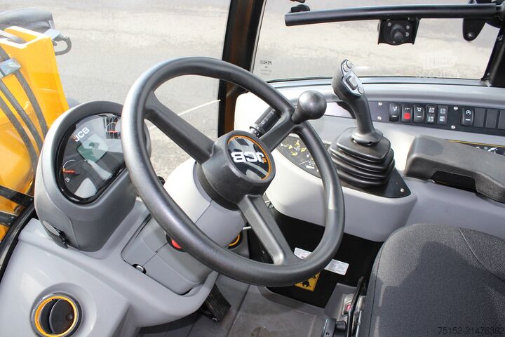 Wheel loader JCB 407 Stufe V inkl. Schaufel + Gabel - NEU