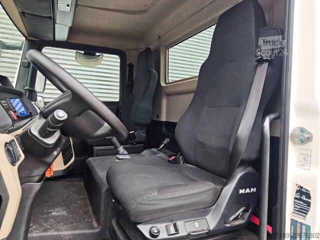 Platforma de ridicare MAN TGL 7.190 4x2 Böcker AK 37/4000 Euro 6 Basket!