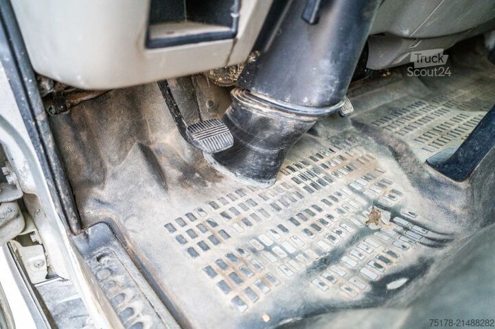 Kovček NISSAN CABSTAR 35.13