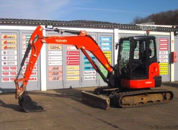 Miniekskavators Kubota KUBOTA U55-4