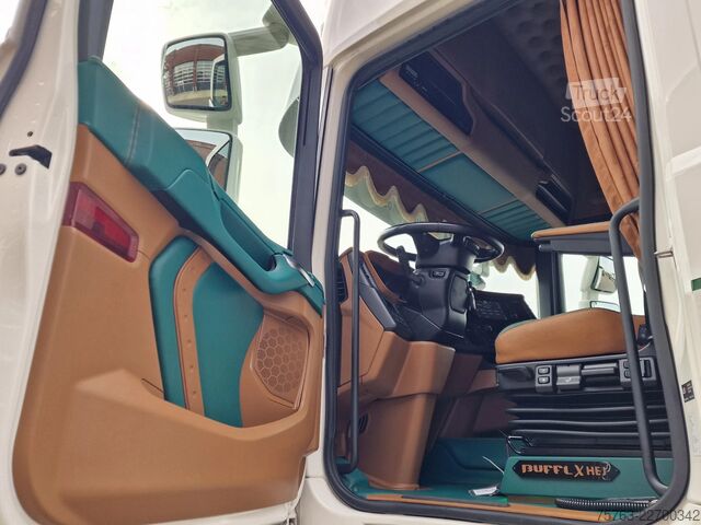  Scania R530 V8 NGS Highline 6x2 - Show truck - BUFFL i...