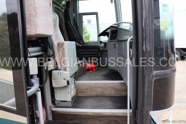 Edző Van Hool Acron TX17 / 17RHD  / Tourismo