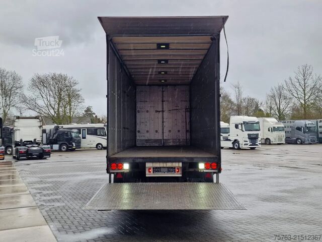 Koffer Volvo FH 13.460 Globetrotter XL 6x2 - Box with side d...