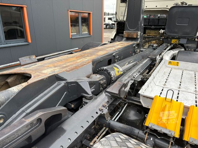 Systém s  hákovým ramenem Mercedes-Benz AROCS 4145 8x4 EURO6 HAKOWIEC MEILLER RS 26.60L