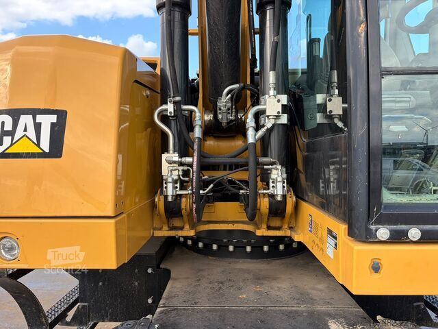 Колесный экскаватор Caterpillar M320F