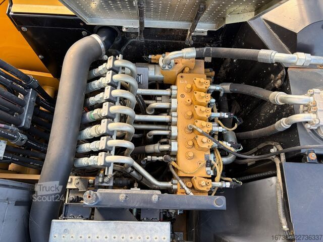 Колесный экскаватор Caterpillar M320F