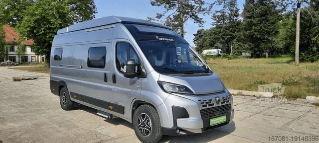 Camper van DREAMER Select D68 UP Saphir Messe-Leipzig-Halle 5A-Stan