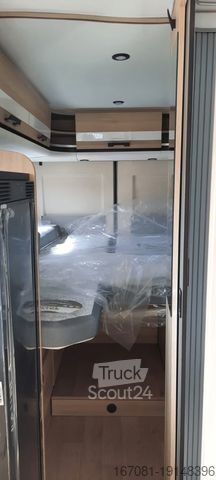 Camper van DREAMER Select D68 UP Saphir Messe-Leipzig-Halle 5A-Stan