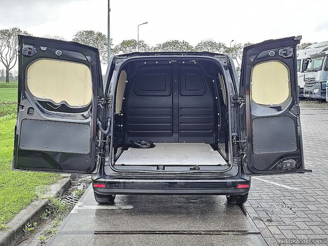 Bakwagen MERCEDES-BENZ ECITAN L1 PRO AC/DC 51 kWh