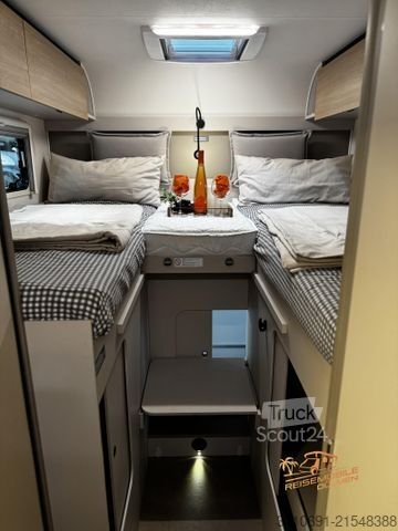 Ημιενσωματωμένο αυτοκινούμενο τροχόσπιτο LMC Tracer V 670 Automatik Design Navi Rahmenfenster