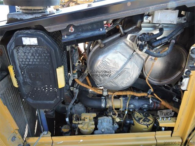 Vejtromle CATERPILLAR D5