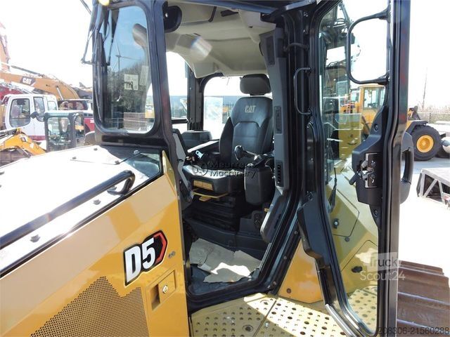 Vejtromle CATERPILLAR D5