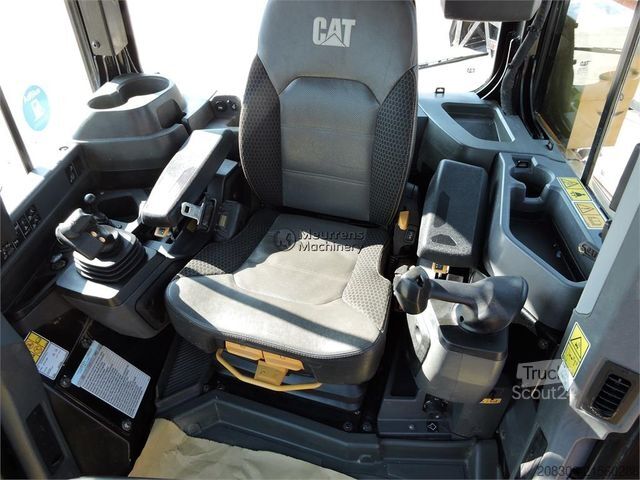 Vejtromle CATERPILLAR D5