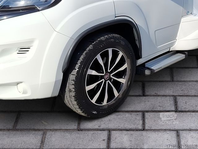 Camping-car semi-intégré CHAUSSON Titanium 777 GA VIP Hubstützen, Dachklima, Autom